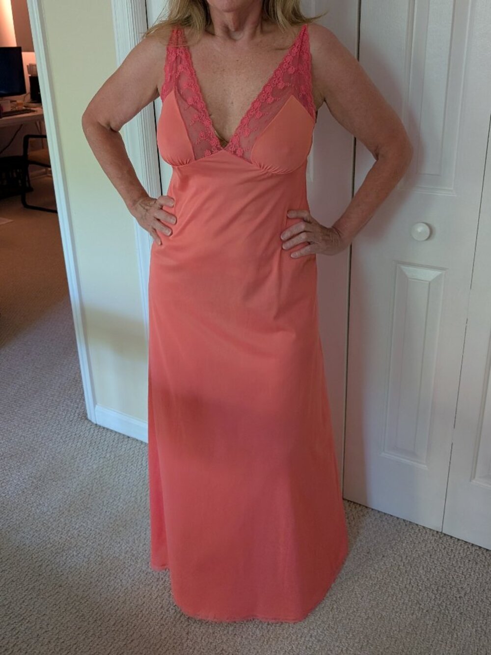 Vintage Vanity Fair Long Nightgown Size 34 Lace Trim Coral